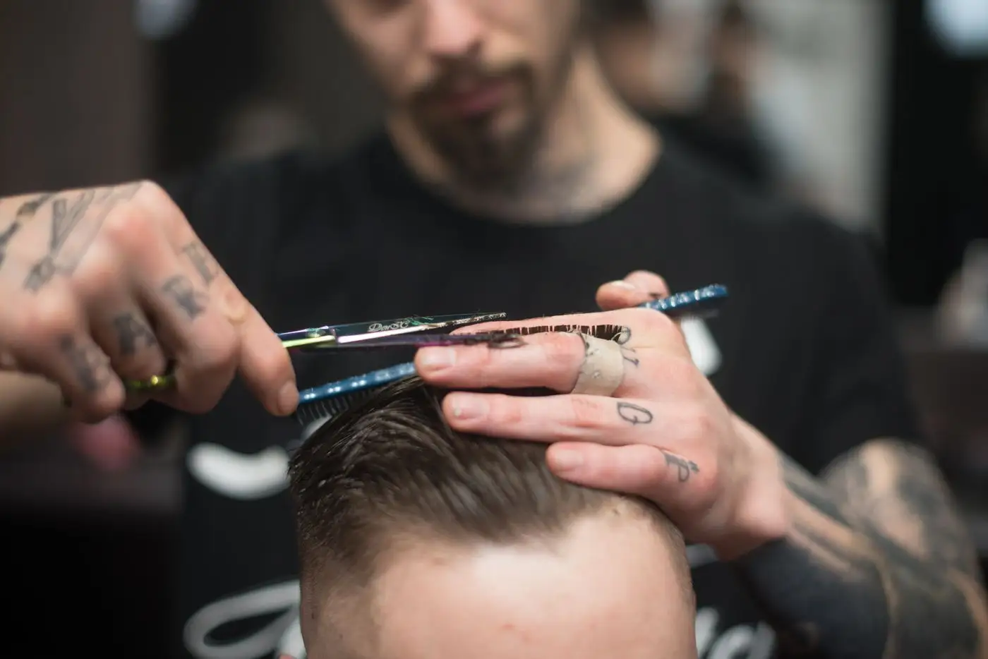 Textured scissor cut